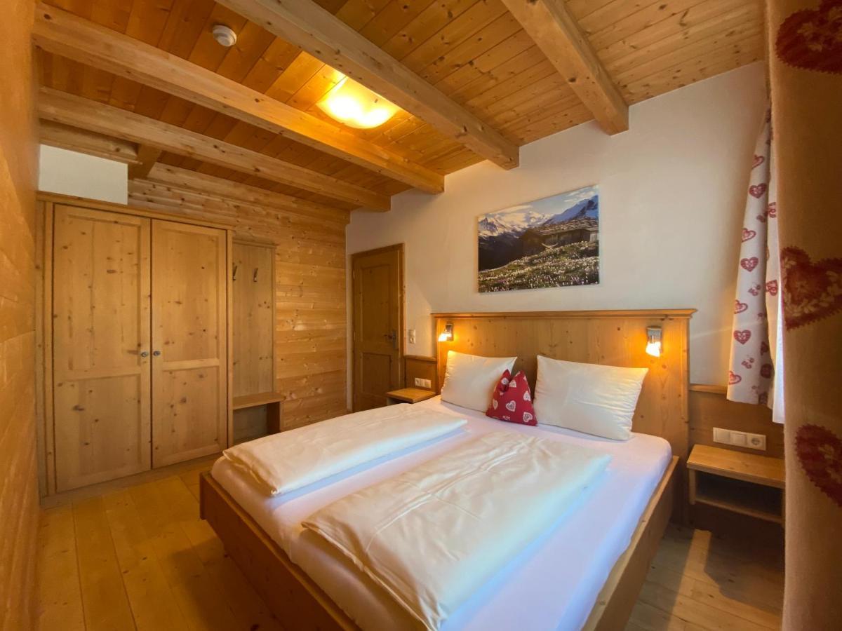 Alpenchalets Waldheim 핑켄베르그 외부 사진